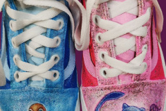 Sneakers Vans pictați manual – Charmander & Mew – unicat, mărimea 37 EU
